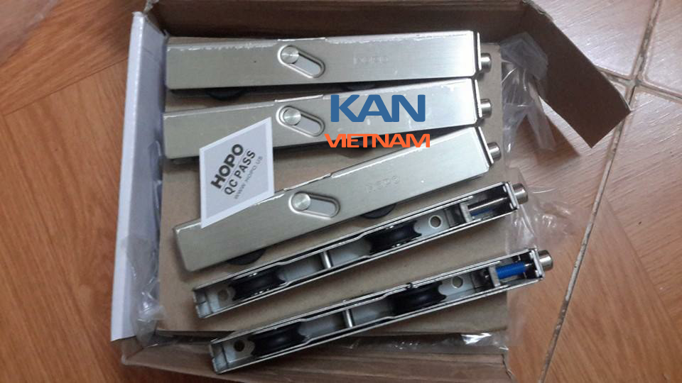 Phu-kien-cua-nhua-cua-nhom-cao-cap-Kan-Vietnam